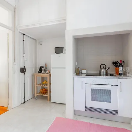 Spacious, Bright&sunny Apartment, By Timecooler