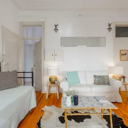 Spacious, Bright And Sunny Apartment, By Timecooler *