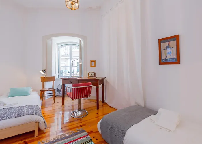 شقة Spacious, Bright And Sunny Apartment, By Timecooler Lisboa