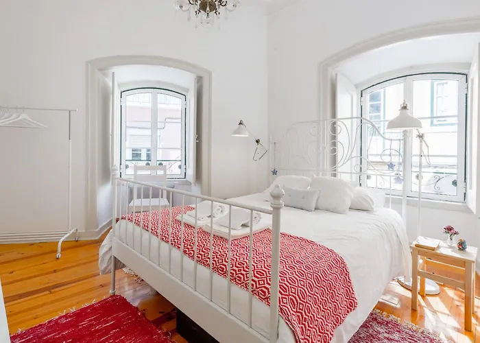 شقة Spacious, Bright And Sunny Apartment, By Timecooler Lisboa