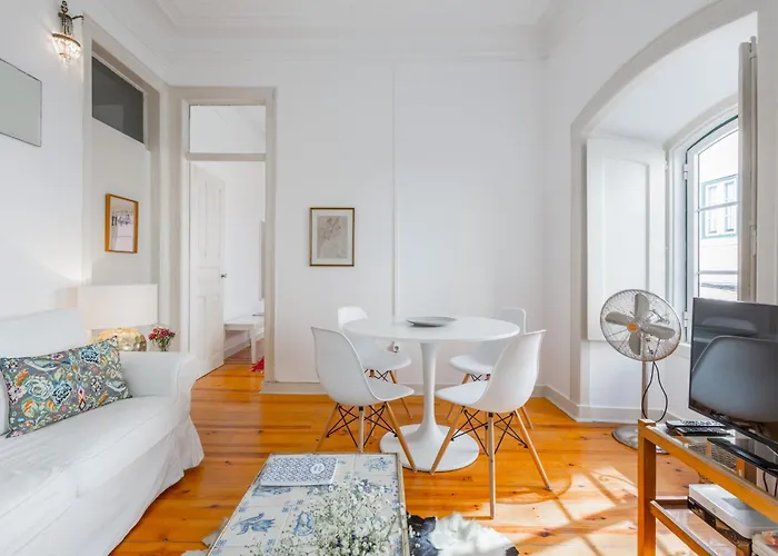 شقة Spacious, Bright And Sunny Apartment, By Timecooler Lisboa