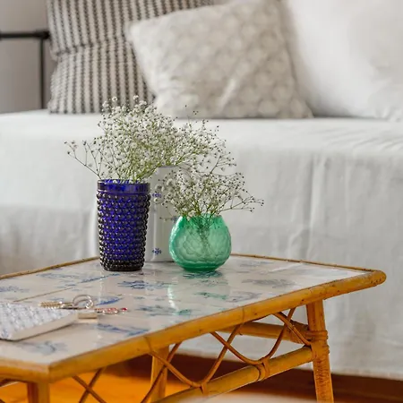 Spacious, Bright And Sunny Apartment, By Timecooler Lisboa